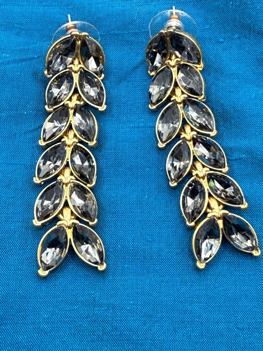 Oscar de la Renta Crystal Leaf earrings
